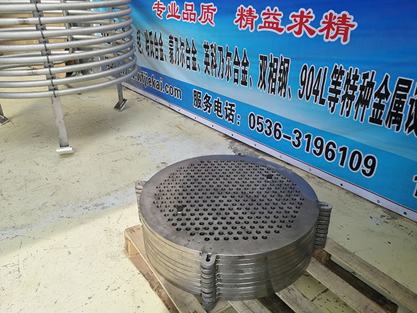 钛塔盘